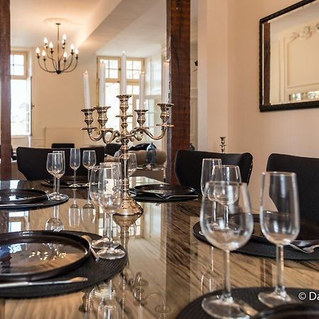 Suites Mana - Matahina Avec Vue Superbe Sur La Place Ducale Et Parking Prive Inclus ชาร์เลอวิลล์-เมซิแยร์ ภายนอก รูปภาพ
