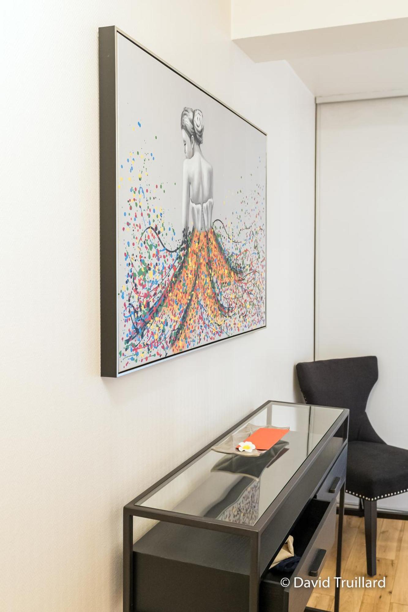 Suites Mana - Matahina Avec Vue Superbe Sur La Place Ducale Et Parking Prive Inclus ชาร์เลอวิลล์-เมซิแยร์ ภายนอก รูปภาพ